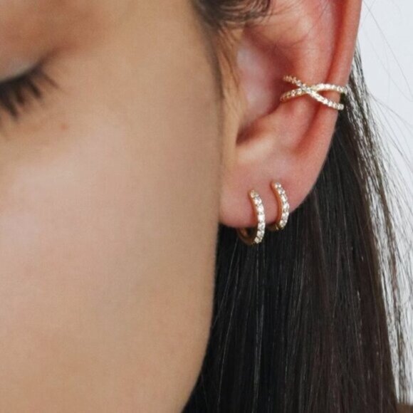 Gold Crossed Ear Cuff Adjustable No Piercing 18K Gold Plated CZ Crystals Earring - Picture 8 of 10